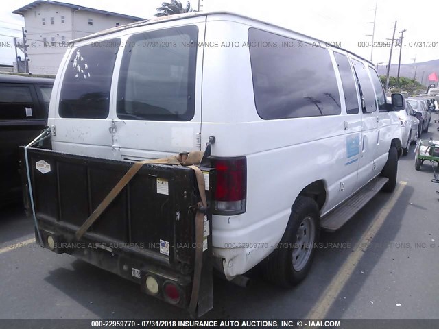 1FDRE11W15HA13538 - 2005 FORD ECONOLINE E150 WAGON WHITE photo 4