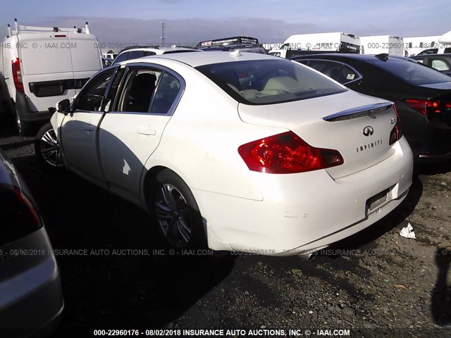 JN1CV6AR3BM407646 - 2011 INFINITI G37 WHITE photo 3