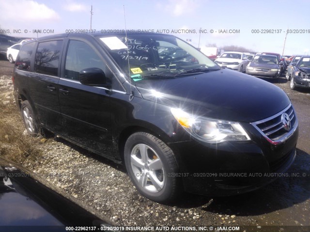 2V4RW3D16AR406694 - 2010 VOLKSWAGEN ROUTAN SE BLACK photo 1