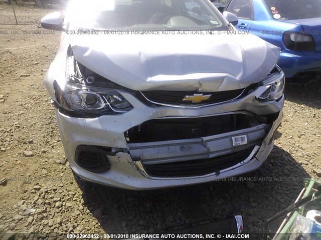 1G1JB5SH2J4102112 - 2018 CHEVROLET SONIC LS 银色 照片 6