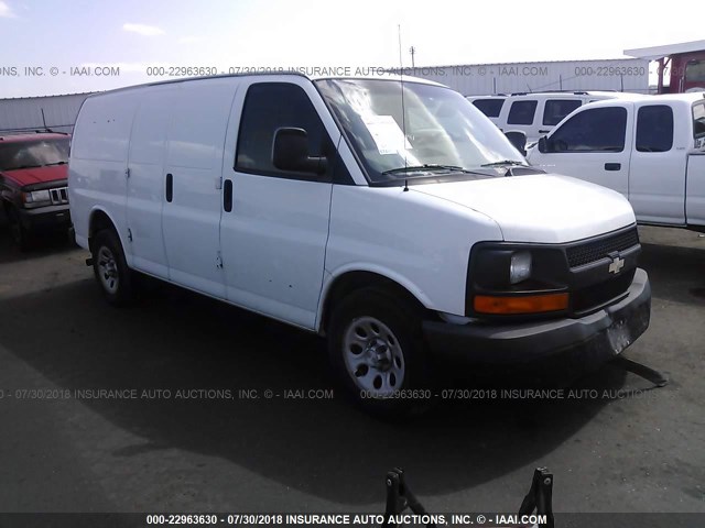 1GCFG15XX91138198 - 2009 CHEVROLET EXPRESS G1500  WHITE photo 1