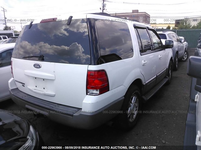 1FMFU16L13LC11406 - 2003 FORD EXPEDITION XLT WHITE photo 4