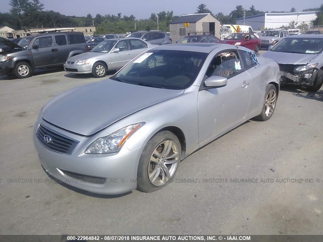 JNKCV64F49M653872 - 2009 INFINITI G37 SILVER photo 2