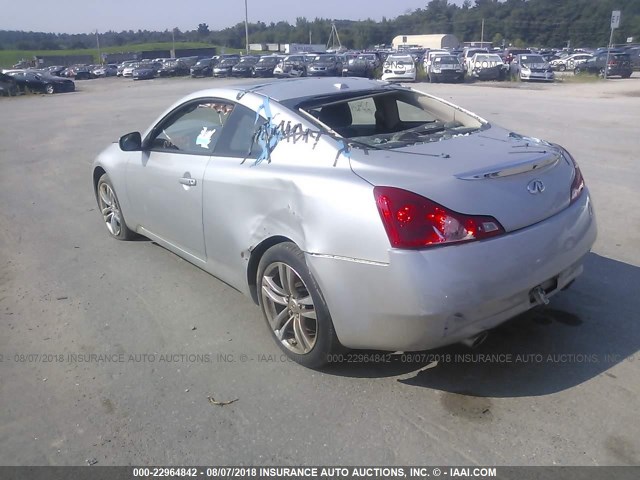 JNKCV64F49M653872 - 2009 INFINITI G37 SILVER photo 3