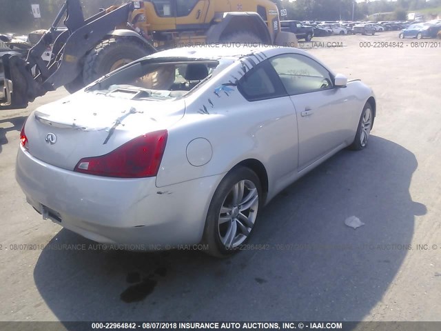 JNKCV64F49M653872 - 2009 INFINITI G37 SILVER photo 4