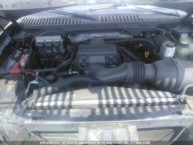 5LMFU28506LJ10993 - 2006 LINCOLN NAVIGATOR Қара фото 10