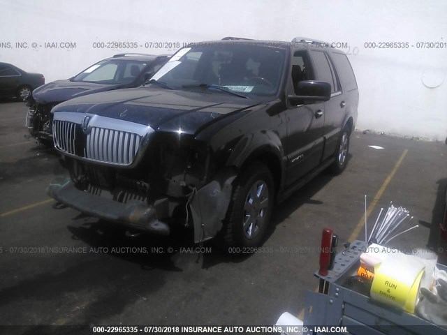 5LMFU28506LJ10993 - 2006 LINCOLN NAVIGATOR Қара фото 2