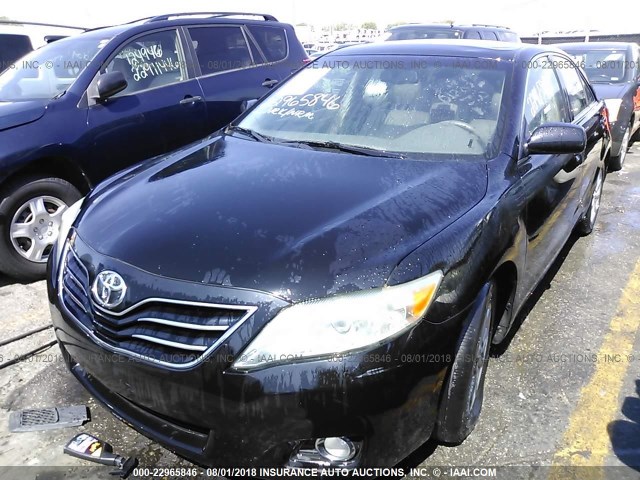 4T4BF3EK8BR101531 - 2011 TOYOTA CAMRY SE/LE/XLE BLACK photo 2