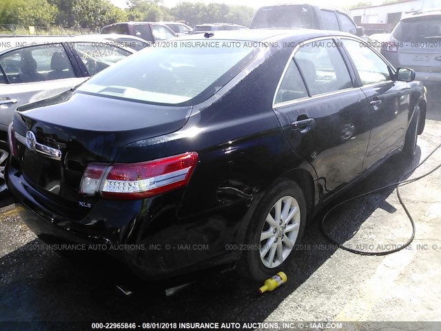 4T4BF3EK8BR101531 - 2011 TOYOTA CAMRY SE/LE/XLE BLACK photo 4