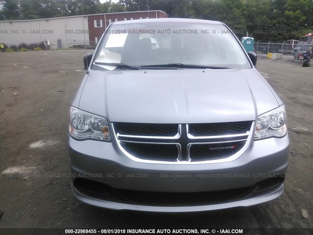 2C4RDGBG1ER276201 - 2014 DODGE GRAND CARAVAN SE SILVER photo 6