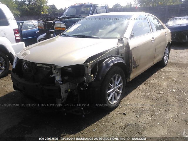 4T1BK3EK0AU606760 - 2010 TOYOTA CAMRY SE/LE/XLE GOLD photo 2