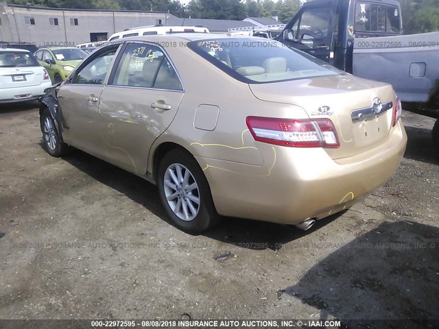 4T1BK3EK0AU606760 - 2010 TOYOTA CAMRY SE/LE/XLE GOLD photo 3