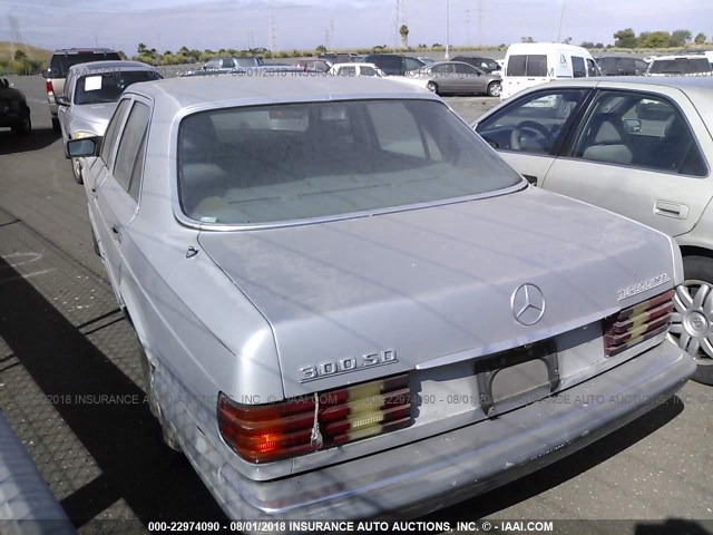 WDBCB20A5DB033774 - 1983 MERCEDES-BENZ 300 SD SILVER photo 3