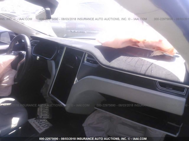 5YJSA1H17EFP66891 - 2014 TESLA MODEL S BLACK photo 5