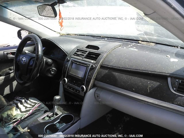 4T1BF1FK3DU251370 - 2013 TOYOTA CAMRY L/SE/LE/XLE Qara foto 5