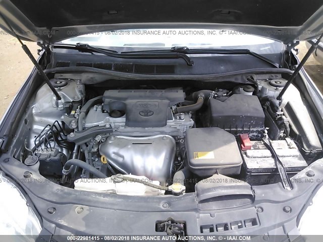 4T4BF1FKXFR462624 - 2015 TOYOTA CAMRY LE/XLE/SE/XSE SILVER photo 10