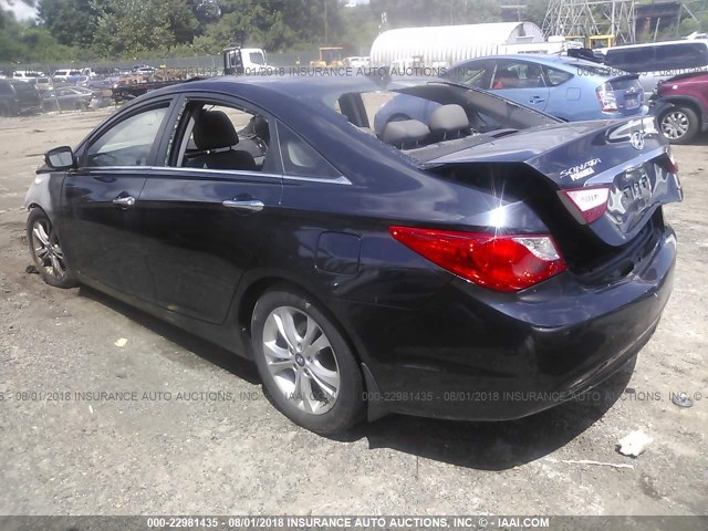 5NPEC4AC9DH597543 - 2013 HYUNDAI SONATA SE/LIMITED BLUE photo 3