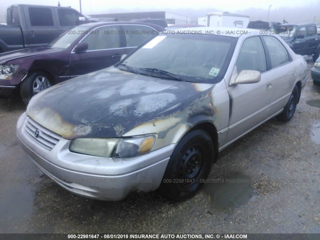 4T1BG22K2XU514994 - 1999 TOYOTA CAMRY CE/LE/XLE TAN photo 2