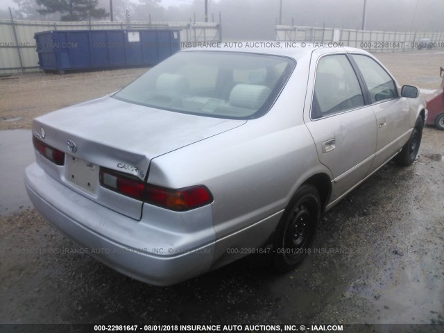 4T1BG22K2XU514994 - 1999 TOYOTA CAMRY CE/LE/XLE TAN photo 4