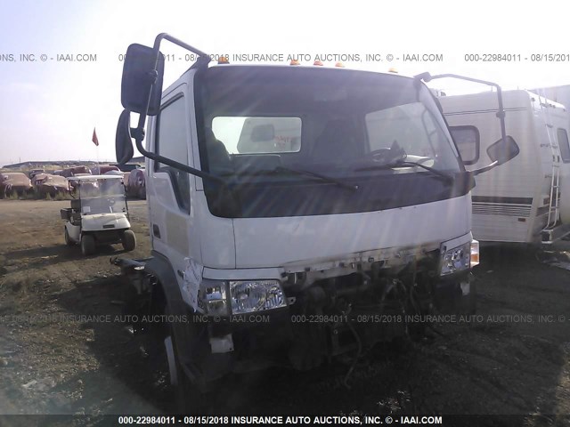 3FRLL45Z76V332345 - 2006 FORD LOW CAB FORWARD LCF450 WHITE photo 1