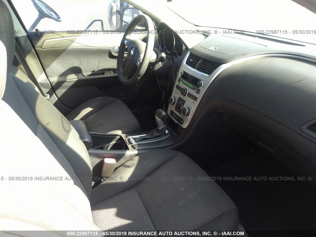 1G1ZH57B29F116744 - 2009 CHEVROLET MALIBU 1LT 银色 照片 5
