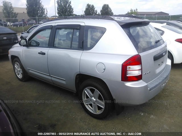 1J8FF47W08D500487 - 2008 JEEP COMPASS SPORT SILVER photo 3