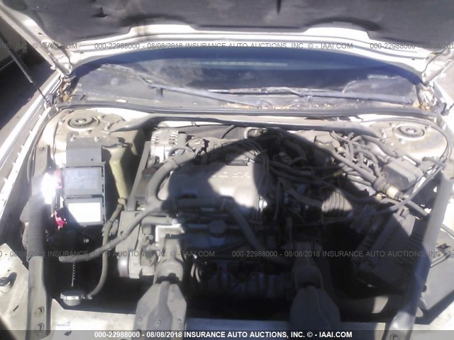 2G1WW12E919302104 - 2001 CHEVROLET MONTE CARLO LS 白色 照片 10