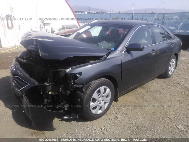 4T1BF3EK1BU188599 - 2011 TOYOTA CAMRY SE/LE/XLE 灰色 照片 2