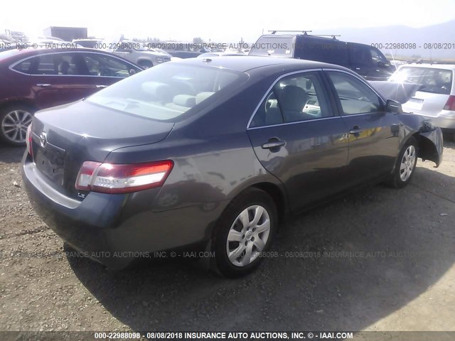 4T1BF3EK1BU188599 - 2011 TOYOTA CAMRY SE/LE/XLE 灰色 照片 4