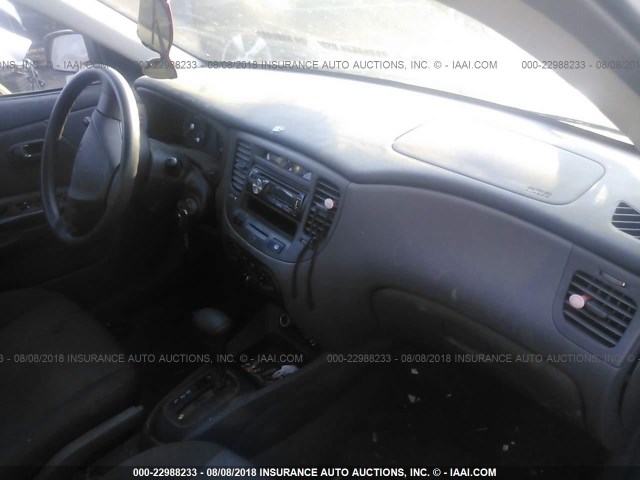 KNADE123X66000445 - 2006 KIA RIO WHITE photo 5