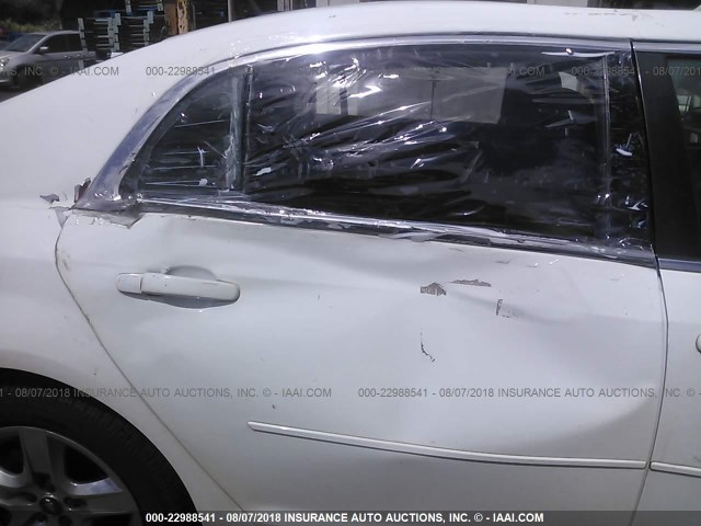 1G1ZC5EB4AF153607 - 2010 CHEVROLET MALIBU 1LT WHITE photo 6