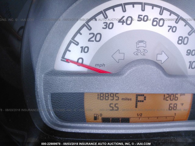 WMEEJ3BA6DK698796 - 2013 SMART FORTWO PURE/PASSION WHITE photo 7