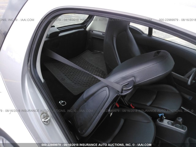 WMEEJ3BA9DK626037 - 2013 SMART FORTWO PURE/PASSION WHITE photo 8