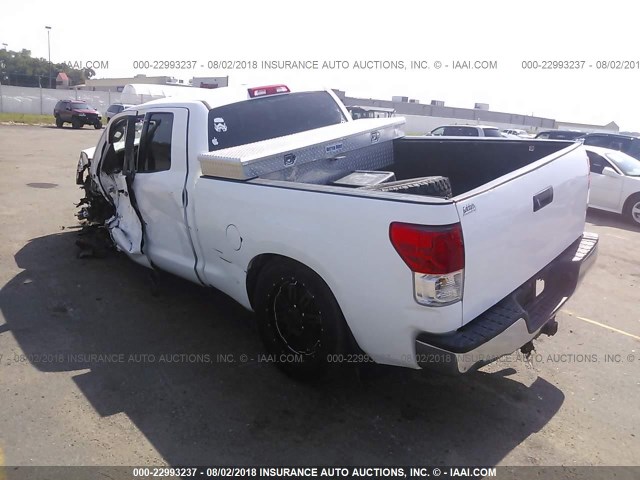 5TFRY5F15AX079462 - 2010 TOYOTA TUNDRA DOUBLE CAB SR5 WHITE photo 3