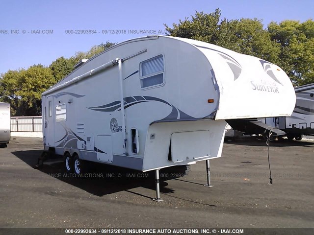 4X4FSVB225L031069 - 2005 FOREST RIVER GRAND SURVEY  白色 照片 1