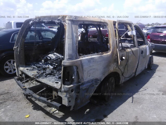 5LMFU28R24LJ21431 - 2004 LINCOLN NAVIGATOR Қоңыр фото 4