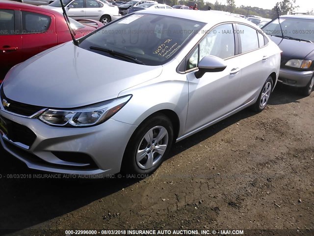 1G1BC5SM2J7137519 - 2018 CHEVROLET CRUZE LS SILVER photo 2