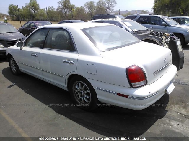 KMHFU45E92A161689 - 2002 HYUNDAI XG 350 WHITE photo 3