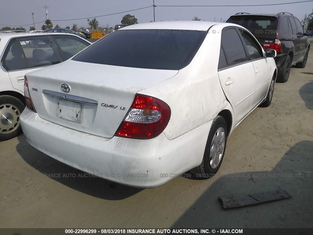 4T1BE32K34U305531 - 2004 TOYOTA CAMRY LE/XLE/SE WHITE photo 4