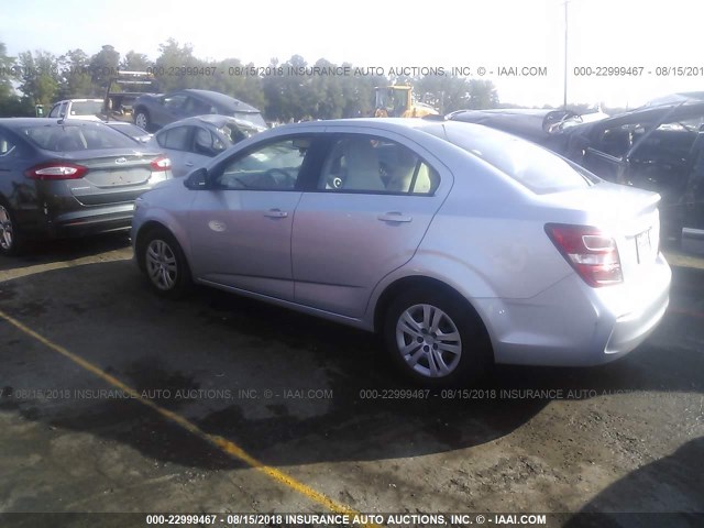 1G1JB5SH3H4149188 - 2017 CHEVROLET SONIC LS 银色 照片 3