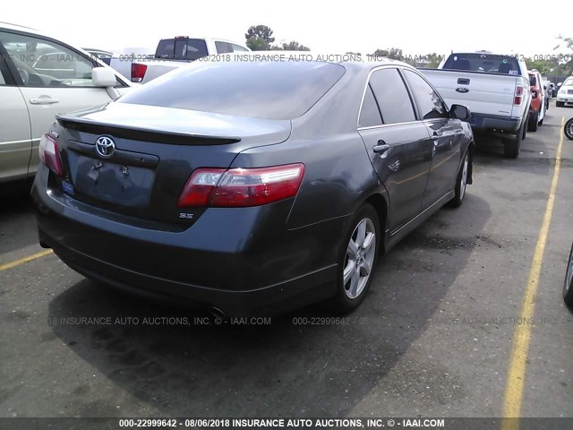 4T1BK46K67U052850 - 2007 TOYOTA CAMRY NEW GENERAT LE/XLE/SE GRAY photo 4