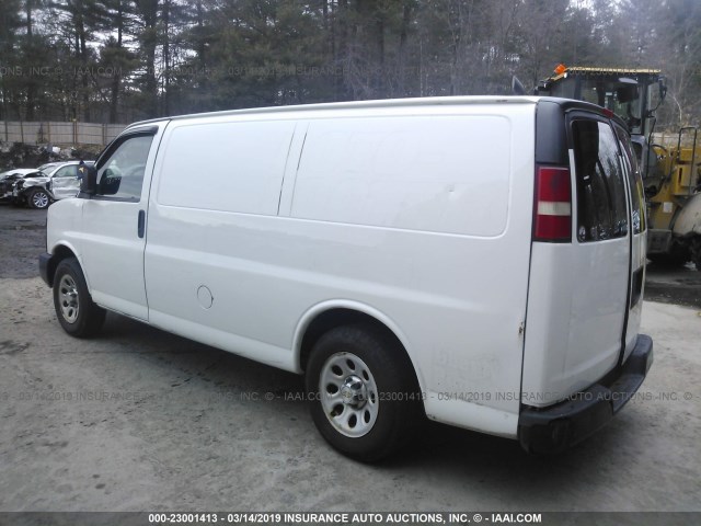 1GCSGAFX8B1122715 - 2011 CHEVROLET EXPRESS G1500  WHITE photo 3