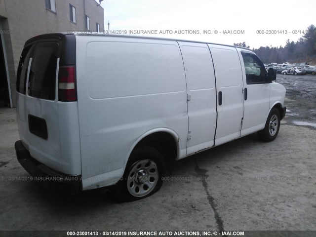 1GCSGAFX8B1122715 - 2011 CHEVROLET EXPRESS G1500  WHITE photo 4