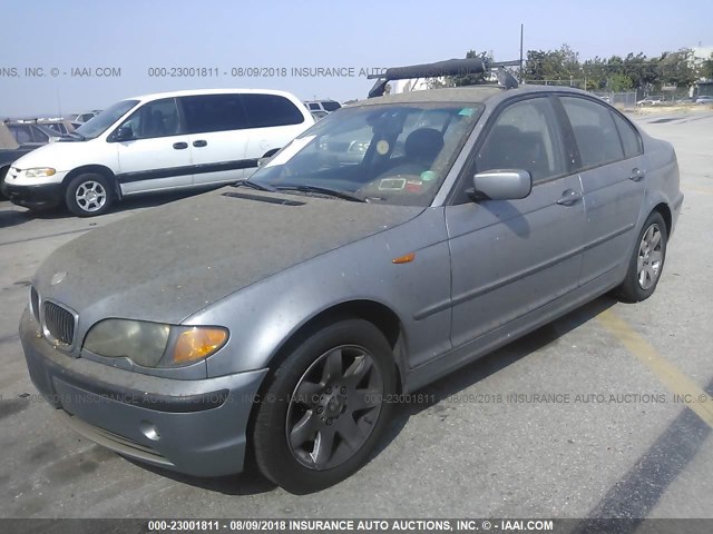 WBAAZ33434KP85275 - 2004 BMW 325 IS SULEV SILVER photo 2