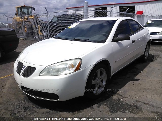 1G2ZG58N774156351 - 2007 PONTIAC G6 SE WHITE photo 2