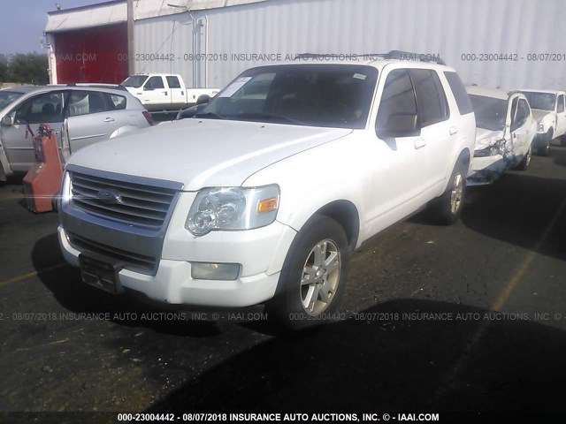 1FMEU73E88UB06030 - 2008 FORD EXPLORER XLT WHITE photo 2