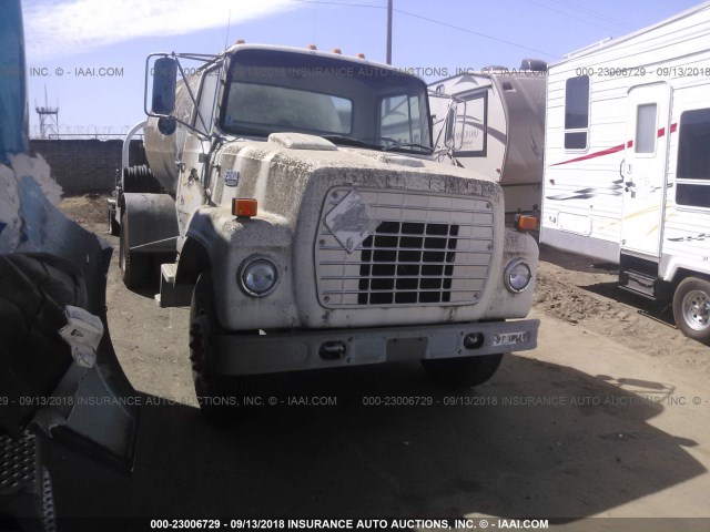 1FDNN7077DVA38603 - 1983 FORD LN700 LN700 WHITE photo 1