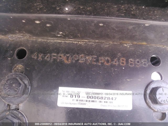 4X4FPUF27EP048898 - 2014 FOREST RIVER 295BHSS PUMA  Biały zdjęcie 9