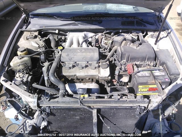 4T1BF32K82U524740 - 2002 TOYOTA CAMRY LE/XLE/SE GOLD photo 10