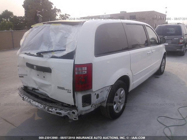 2D4RN4DE8AR334938 - 2010 DODGE GRAND CARAVAN SE WHITE photo 4